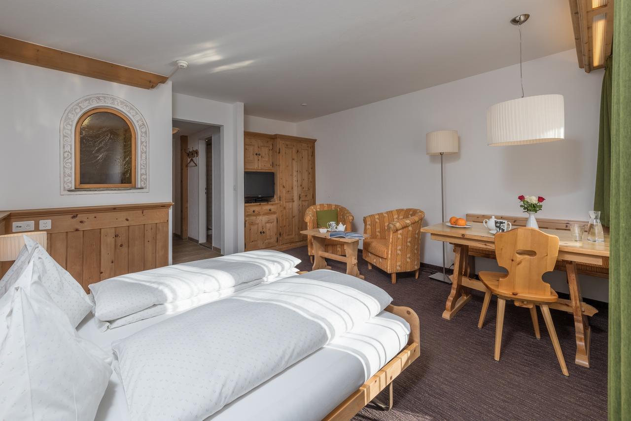Hotel Seraina Sils Maria Ngoại thất bức ảnh